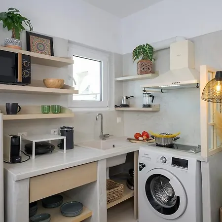 Apartmán White Linen Two Balconies Min Old Town Quiet Rhodes City